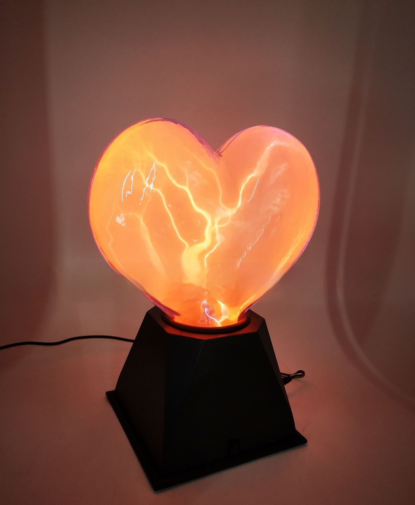 Supply 6-inch Shape Electric Ion Lamp Electric Ion Magic Plasma Heart Glow Ball